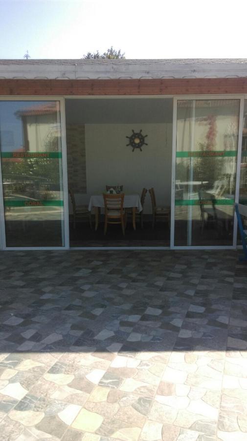 Family Hotel Coral Szozopol Kültér fotó