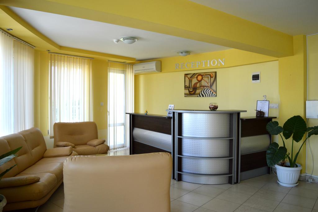 Family Hotel Coral Szozopol Kültér fotó