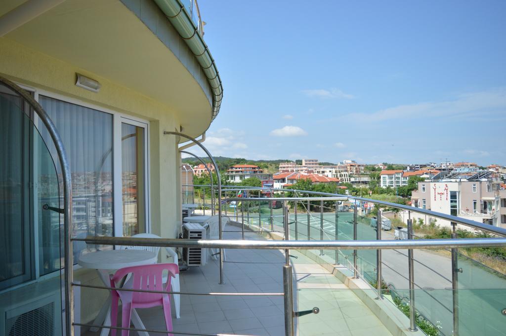 Family Hotel Coral Szozopol Kültér fotó