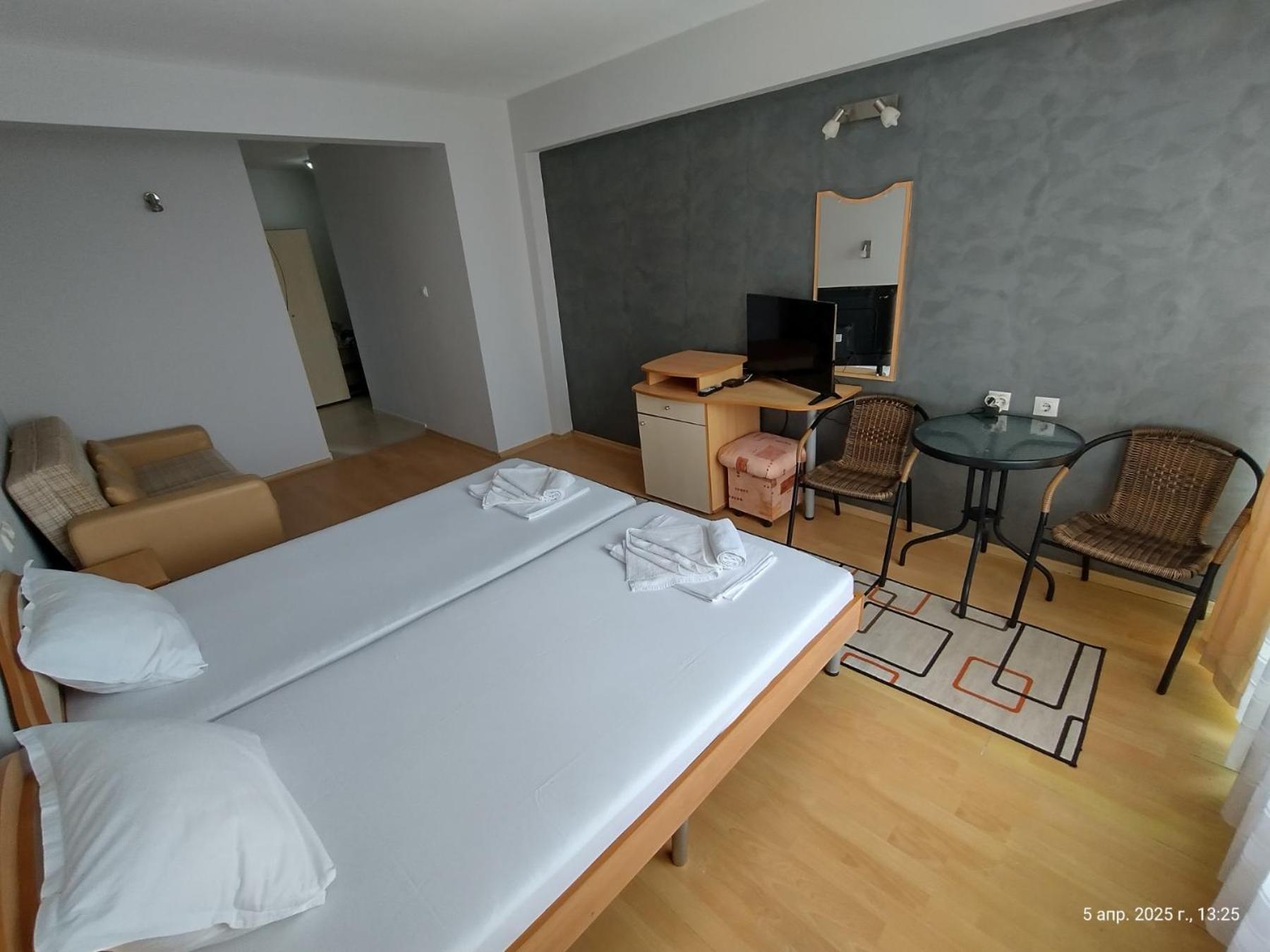 Family Hotel Coral Szozopol Kültér fotó